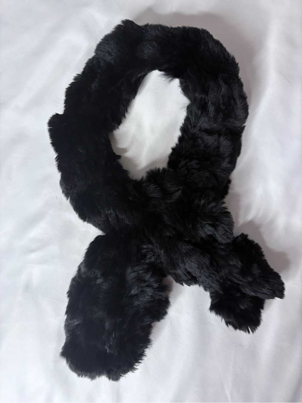 Black Fur Scarf - Plush Winter Accessory